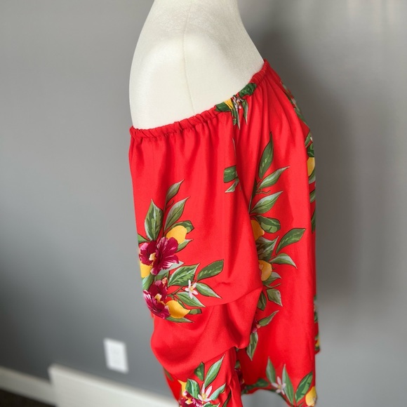 Off the shoulder top - Picture 2 of 4
